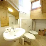 Apartament Reja By