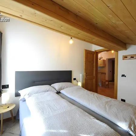 Reja By Apartment